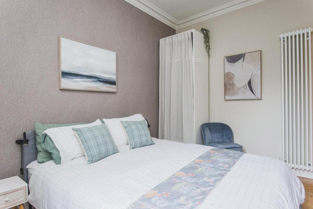 New Sleek 1Bd Edinburgh City Centre Stay מראה חיצוני תמונה